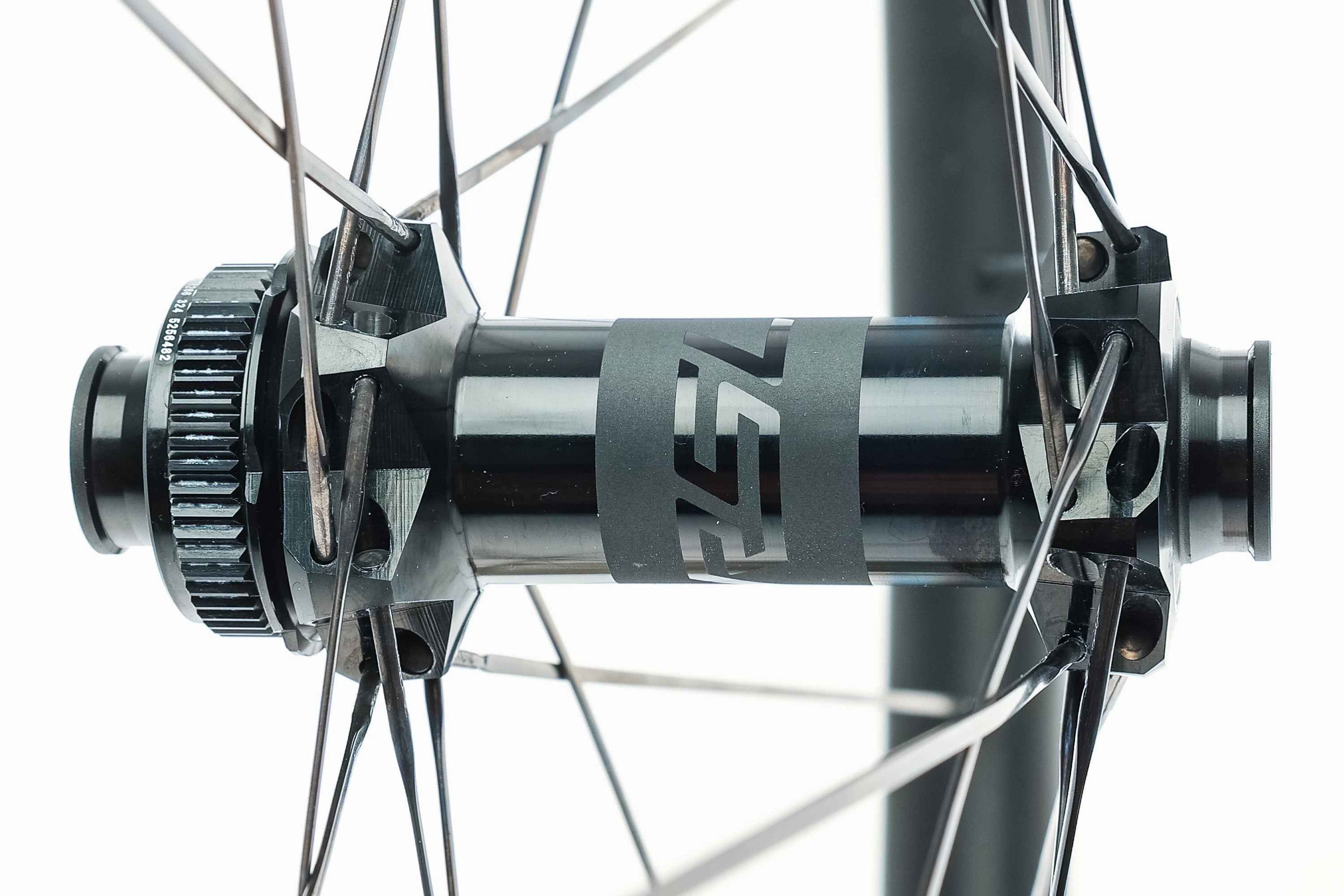 Bontrager Kovee RSL Carbon Tubeless 29" Front Wheel