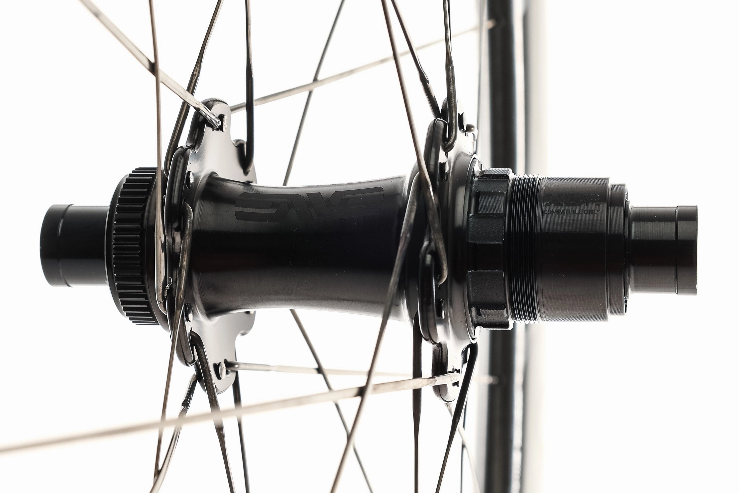 ENVE SES 5.6 Carbon Tubeless 700c Wheelset