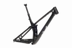 YT Izzo Large Frame - 2022